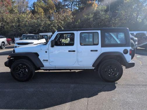 2026 Jeep Wrangler Sport