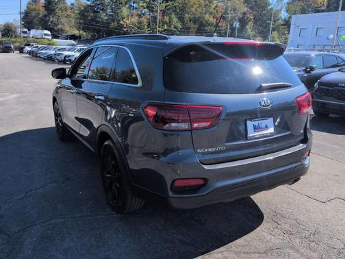 2020 Kia Sorento S V6