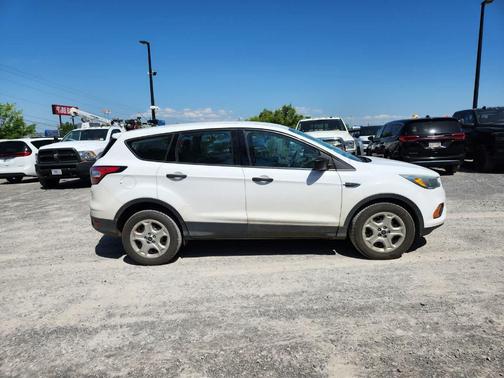 Oxford White 2017 Ford Escape S