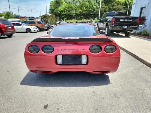 Magnetic Red Metallic 2001 Chevrolet Corvette
