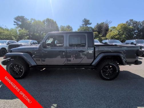 2025 Jeep Gladiator Sport