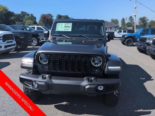 2025 Jeep Gladiator Sport