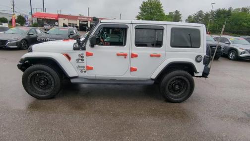 Bright White Clearcoat 2019 Jeep Wrangler Unlimited Sahara