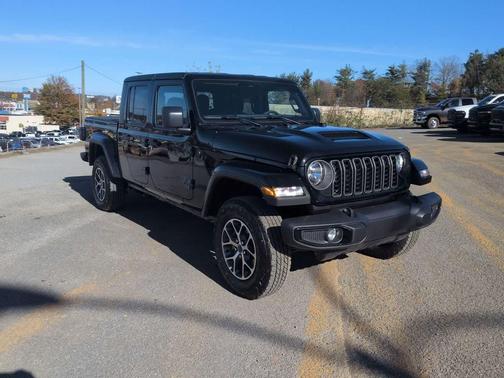 2026 Jeep Gladiator Sport