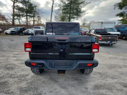 2020 Jeep Gladiator Sport