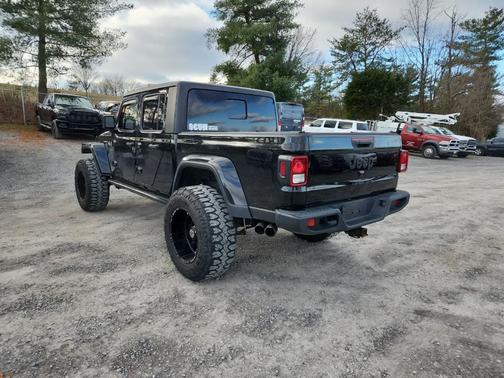 2020 Jeep Gladiator Sport