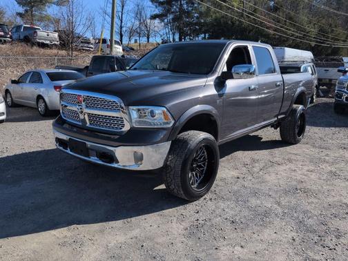 2016 RAM 1500 Laramie