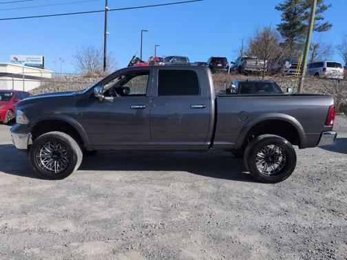 2016 RAM 1500 Laramie