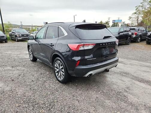 2020 Ford Escape Titanium