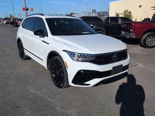 2022 Volkswagen Tiguan 2.0T SE R-Line Black