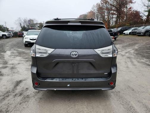 2013 Toyota Sienna SE
