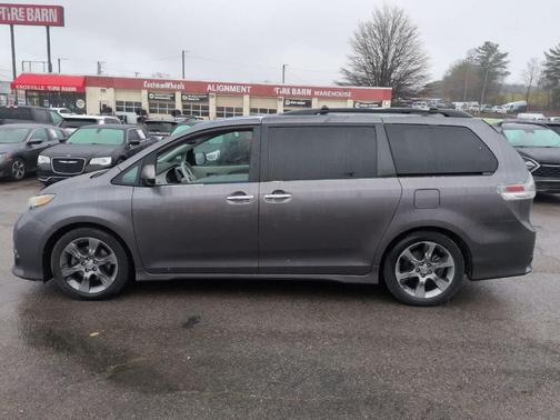 2013 Toyota Sienna SE