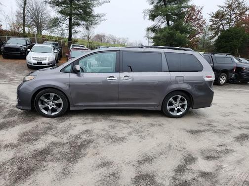 2013 Toyota Sienna SE