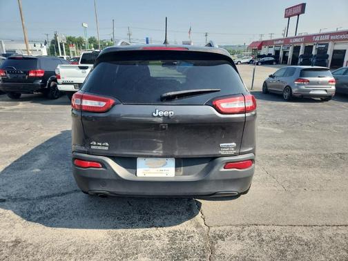 2017 Jeep Cherokee Latitude