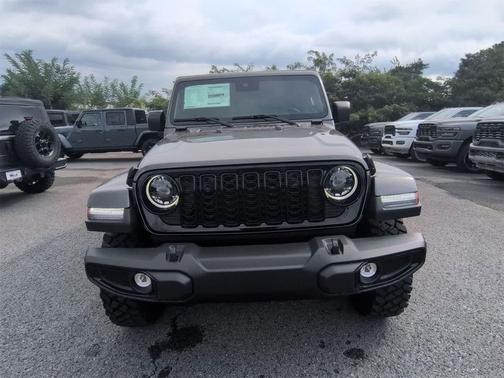 2025 Jeep Gladiator Sport