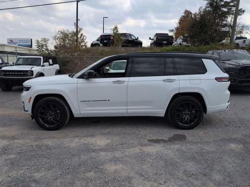 2025 Jeep Grand Cherokee L Summit
