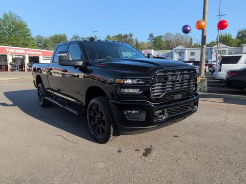 Diamond Black 2026 RAM 2500 Big Horn