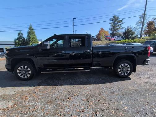 2024 Chevrolet Silverado 2500 Custom