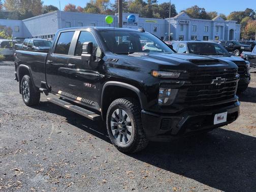 2024 Chevrolet Silverado 2500 Custom
