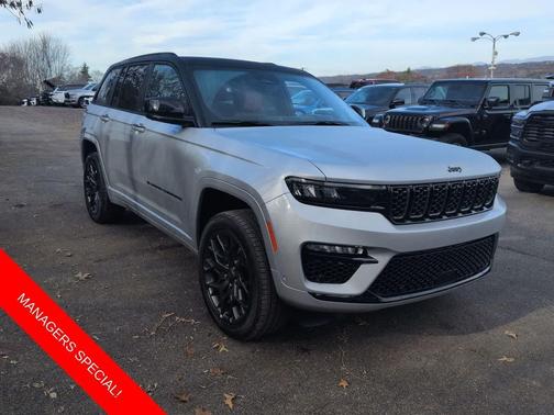 2025 Jeep Grand Cherokee Summit