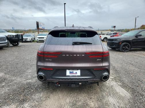2022 Genesis GV70 2.5T
