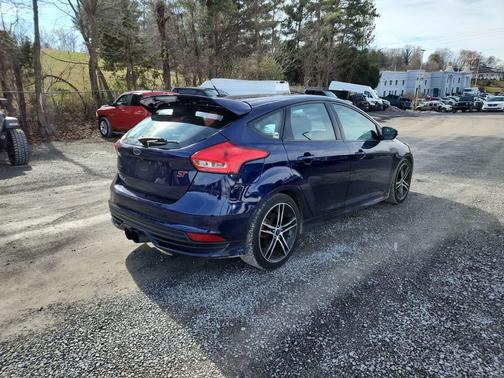 2017 Ford Focus ST Base