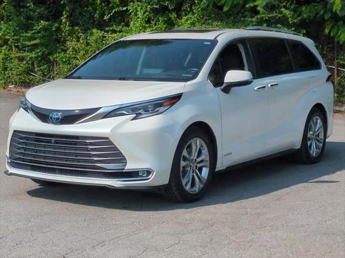 2021 Toyota Sienna Platinum