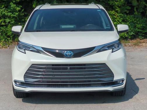 2021 Toyota Sienna Platinum