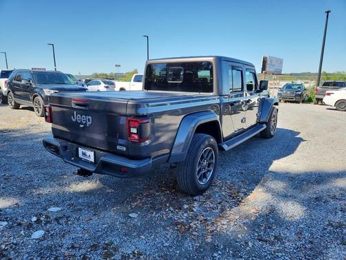 2021 Jeep Gladiator Overland