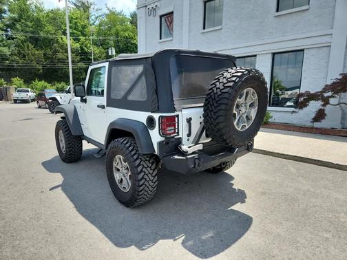 Bright White Clearcoat 2016 Jeep Wrangler Rubicon