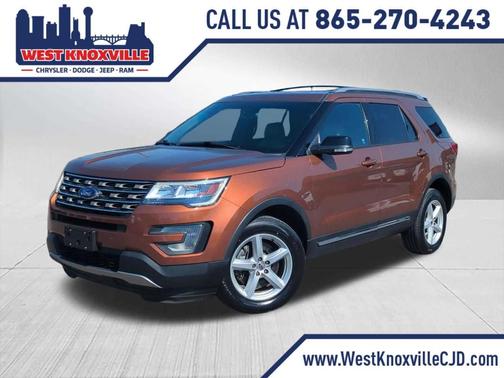 Canyon Ridge Metallic 2017 Ford Explorer XLT