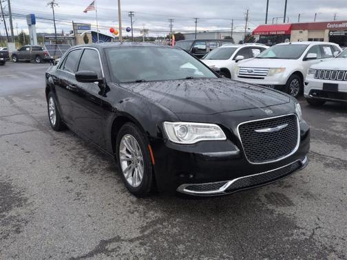 2019 Chrysler 300 Touring L