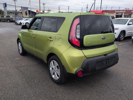 2016 Kia Soul Base