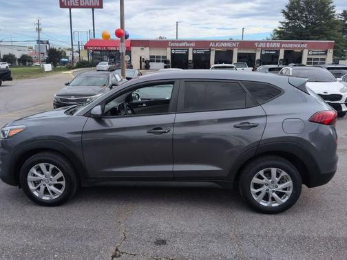 2019 Hyundai TUCSON SE