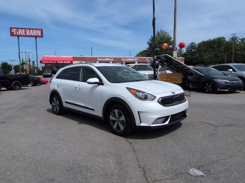 Snow White Pearl 2019 Kia Niro EX