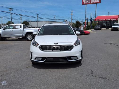 Snow White Pearl 2019 Kia Niro EX
