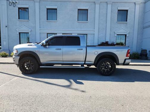 Billet Silver Metallic Clearcoat 2022 RAM 2500 Laramie