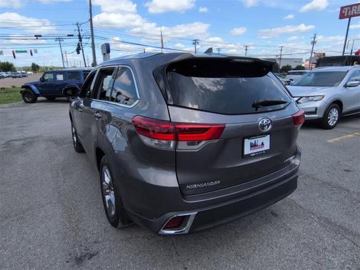 2019 Toyota Highlander Limited Platinum