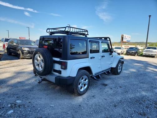 2013 Jeep Wrangler Unlimited Sahara