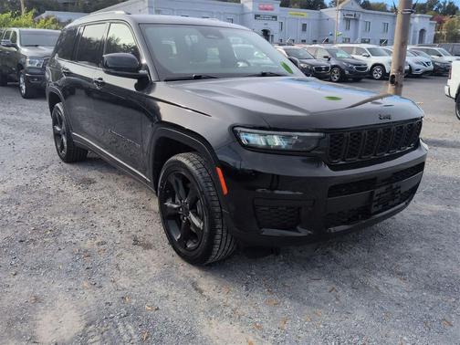 2021 Jeep Grand Cherokee L Laredo