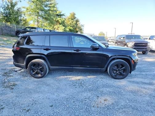 2021 Jeep Grand Cherokee L Laredo