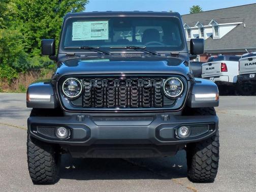 2025 Jeep Gladiator Sport