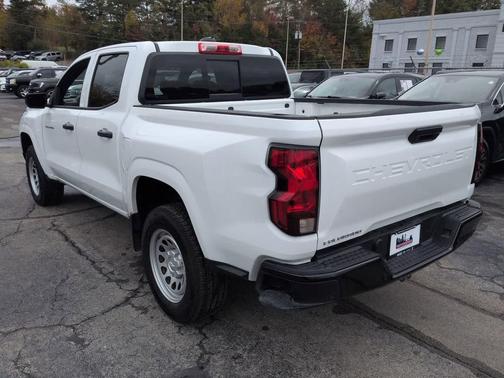 2024 Chevrolet Colorado WT