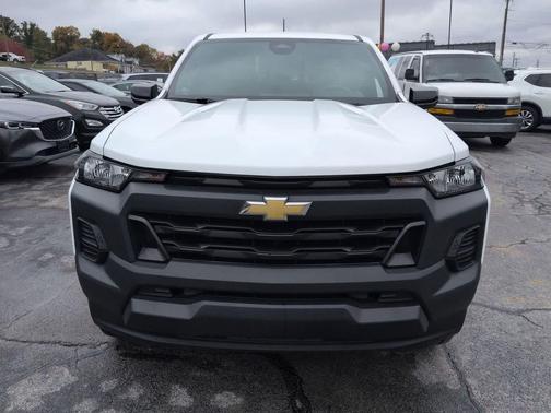 2024 Chevrolet Colorado WT