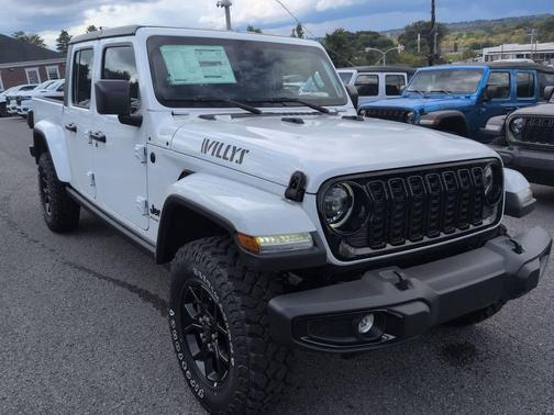 2025 Jeep Gladiator Sport