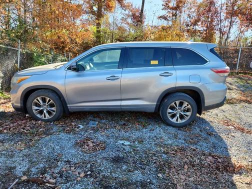 2015 Toyota Highlander LE Plus
