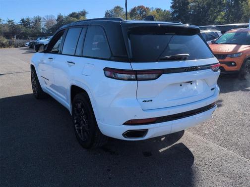 2025 Jeep Grand Cherokee Summit