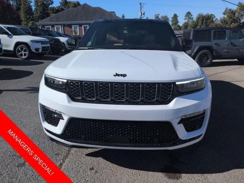 2025 Jeep Grand Cherokee Summit