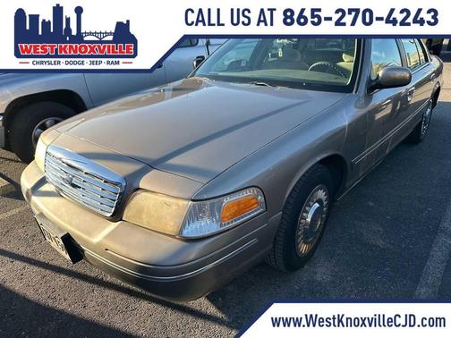 2001 Ford Crown Victoria Base