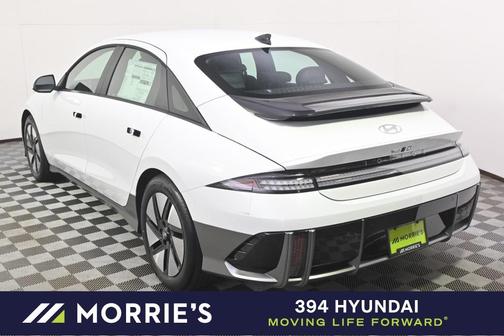 2025 Hyundai IONIQ 6 SE